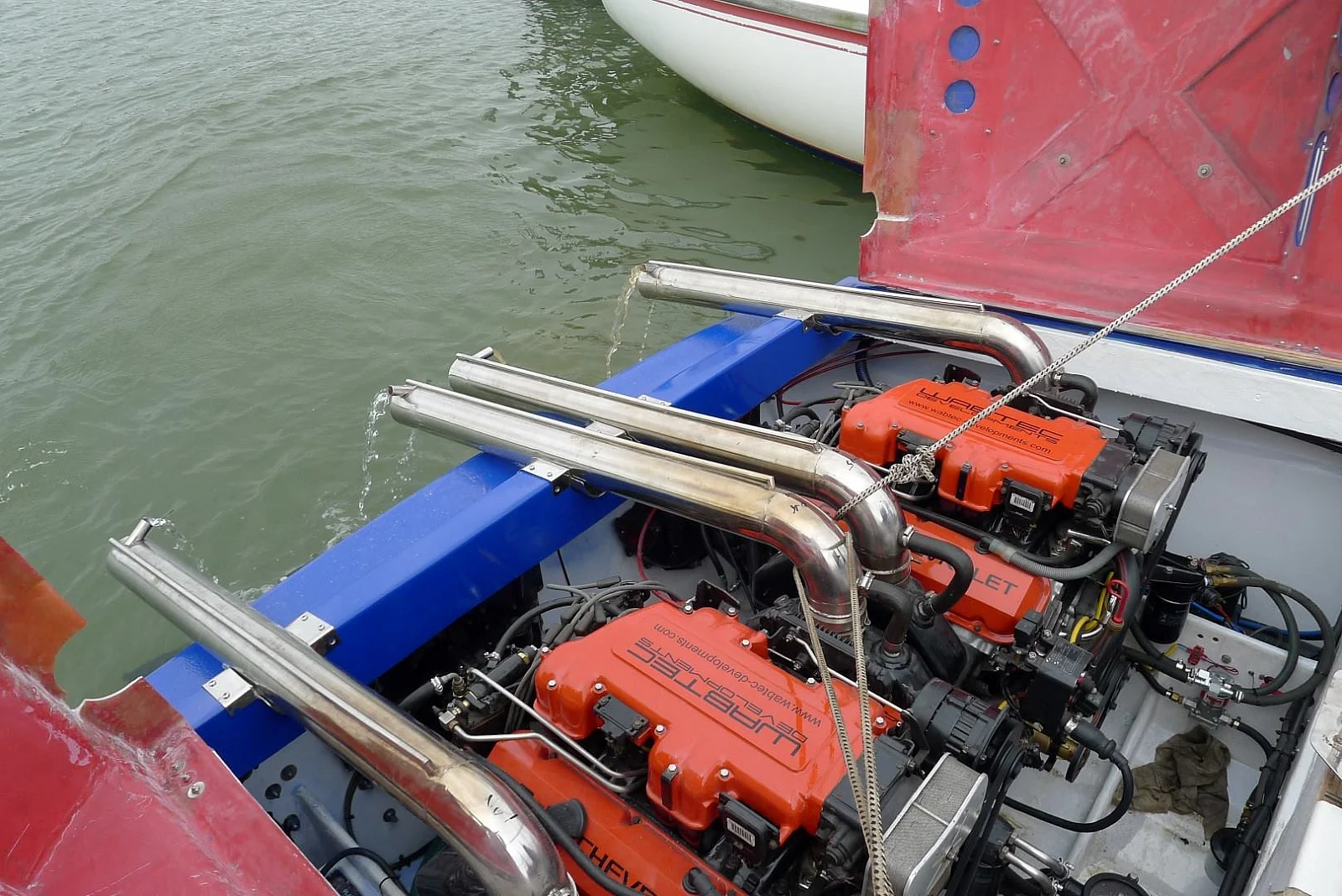 Offshore powerboat racing